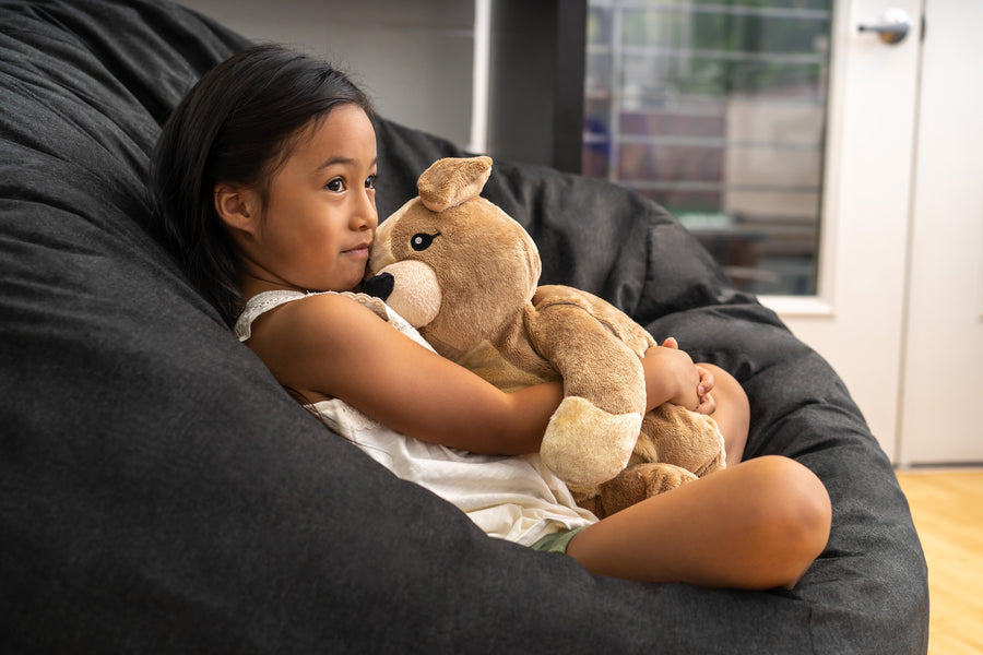 Hugimals - צ'ארלי הגור בובת כובד מחבקת