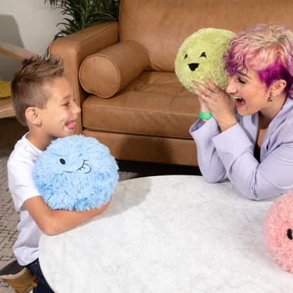 Hug Ball - Pink (Happy/Sleepy)